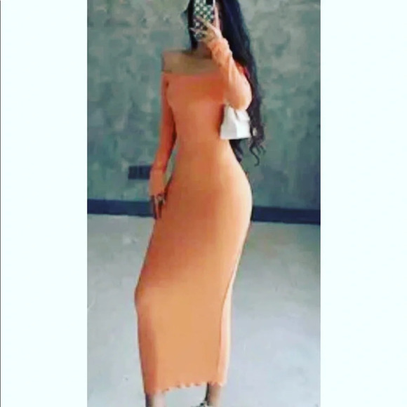 NWT KNITTED PEACH LIGHT DRESS Sz small - Picture 1 of 4